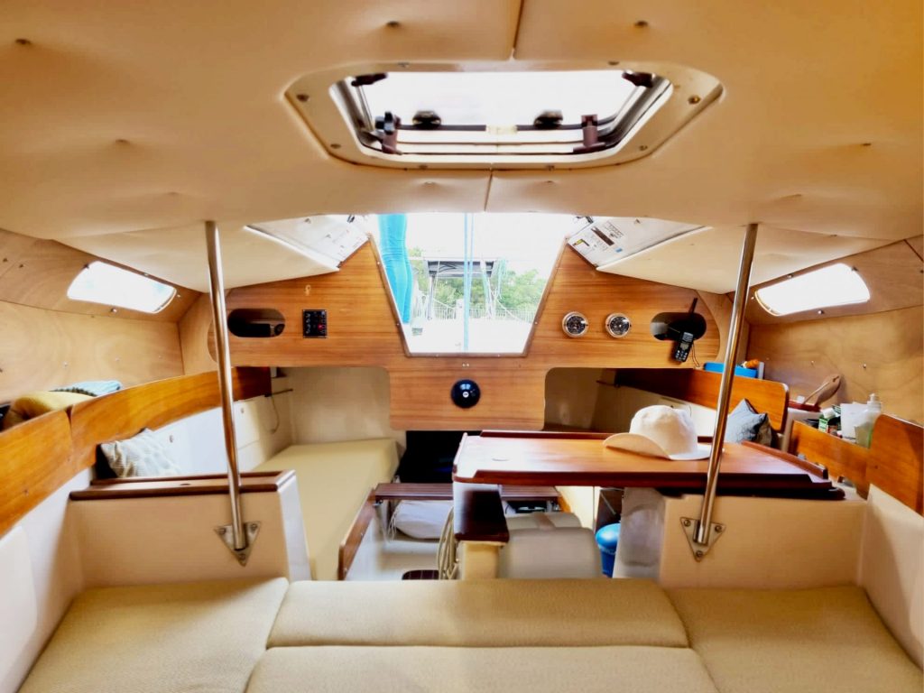 Confection textile pour le nautisme - banquettes de bateau yatch - voilier